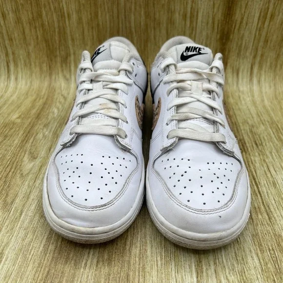 Nike Dunk Low SE Primal Women's Size 7 Sneakers Shoes White Casual DD7099-100‎ - Picture 2 of 10